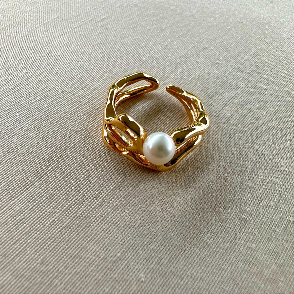 NWT!!! 925 Sterling Silver, 18k gold plated, natural pearls, rings, gold tone